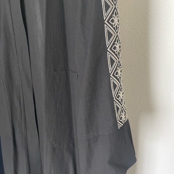 Embroidered Sleeve Abaya (Maxi Cardigan) - Picture 5 of 8